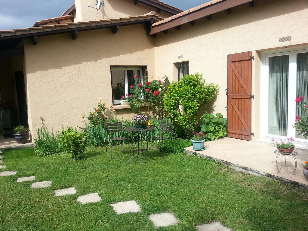 Hotel Marievalerianne Mirefleurs Exterior foto